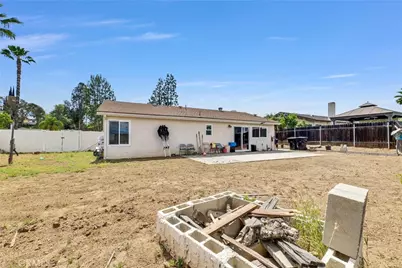 2111 Whitestone Drive, Riverside, CA 92506 - Photo 28