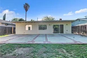 7318 Zelzah Ave, Reseda, CA 91335 - Photo 24