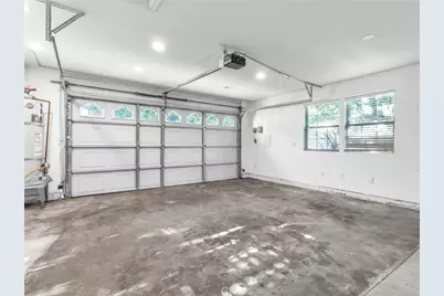 7318 Zelzah Avenue, Reseda, CA 91335 - Photo 32