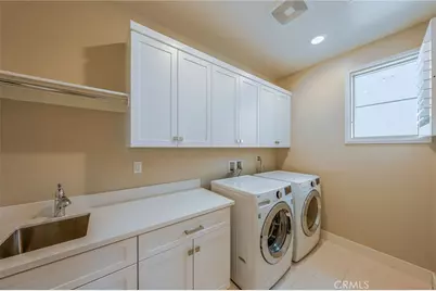 174 Scale, Irvine, CA 92618 - Photo 24