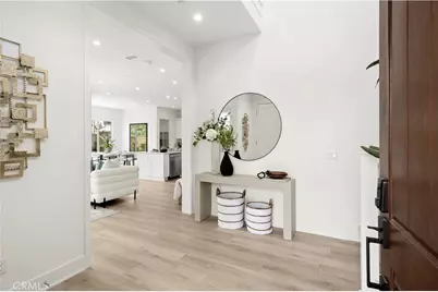 122 Glydon, Irvine, CA 92618 - Photo 4