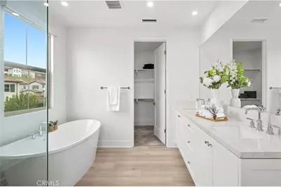 122 Glydon, Irvine, CA 92618 - Photo 24