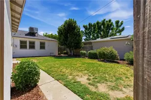2715 Cedar, Bakersfield, CA 93301 - Photo 34