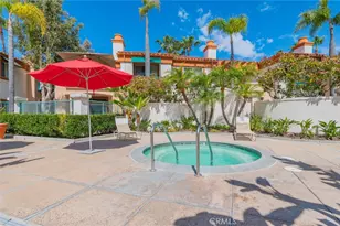 46 Villa Point, Newport Beach, CA 92660 - Photo 32