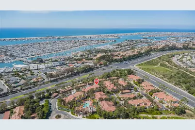 46 Villa Point, Newport Beach, CA 92660 - Photo 2