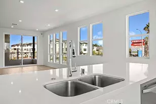 107 S Laxore St, Anaheim, CA 92804 - Photo 8
