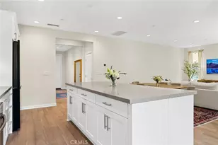 16 Eclipse, Lake Forest, CA 92630 - Photo 2
