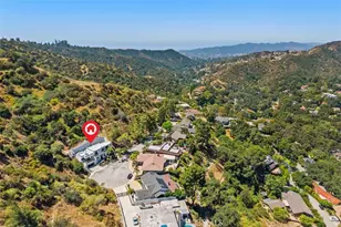 3060 Hollywell, Glendale, CA 91206 - Photo 2