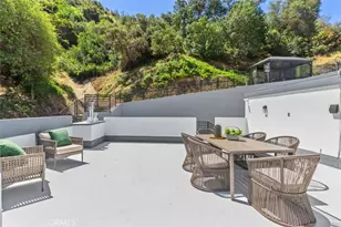 3060 Hollywell, Glendale, CA 91206 - Photo 34