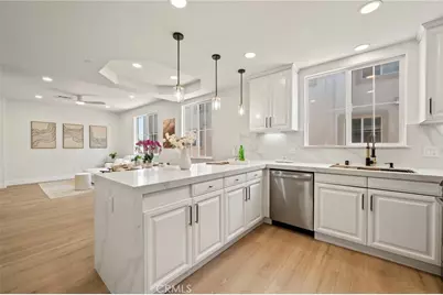 634 Meyer #D, Redondo Beach, CA 90278 - Photo 1