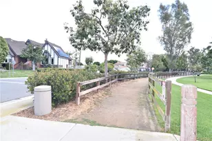 25391 Stageline, Laguna Hills, CA 92653 - Photo 4