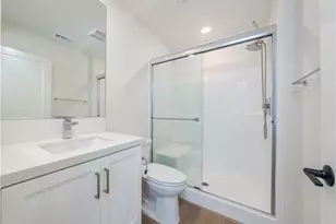 2190 Skylar, Tustin, CA 92782 - Photo 8