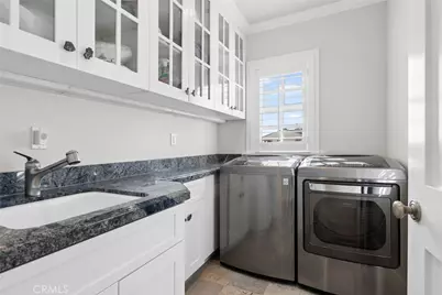 524 W Oceanfront, Newport Beach, CA 92661 - Photo 26