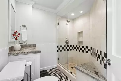 524 W Oceanfront, Newport Beach, CA 92661 - Photo 30