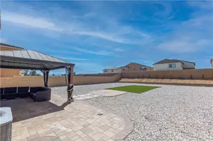 12479 Sunset, Victorville, CA 92392 - Photo 14