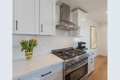 712 Chestnut Avenue, Los Angeles, CA 90042 - Photo 10