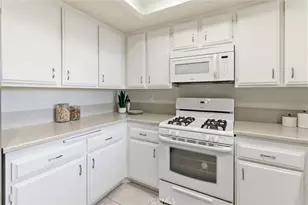 8885 Plumas Cir, Huntington Beach, CA 92646 - Photo 10