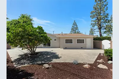 8662 Royer Circle, Huntington Beach, CA 92647 - Photo 4