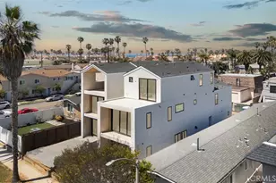 307 14th St, Huntington Beach, CA 92648 - Photo 1