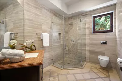 2027 Santiago, Newport Beach, CA 92660 - Photo 20