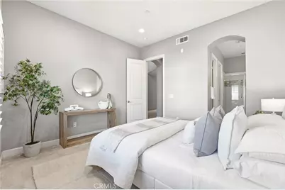 17491 Oakbluffs Lane, Huntington Beach, CA 92649 - Photo 44