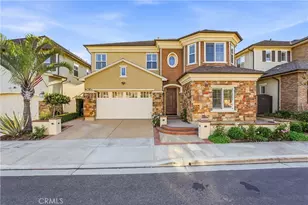 17491 Oakbluffs Ln, Huntington Beach, CA 92649 - Photo 2
