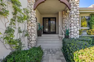 27215 Stagewood Ct, Laguna Hills, CA 92653 - Photo 2