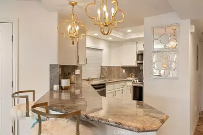 400 Lake #105, Huntington Beach, CA 92648 - Photo 12