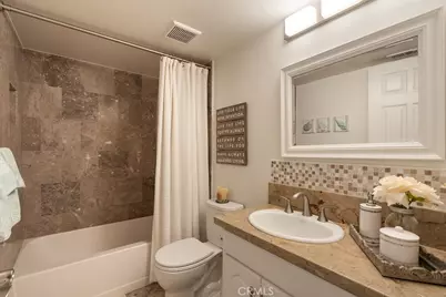 400 Lake #105, Huntington Beach, CA 92648 - Photo 22