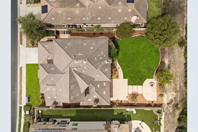 29251 Via Zamora, San Juan Capistrano, CA 92675 - Photo 2