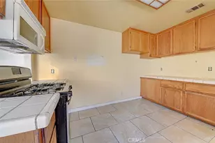 351 West St, Upland, CA 91786 - Photo 12