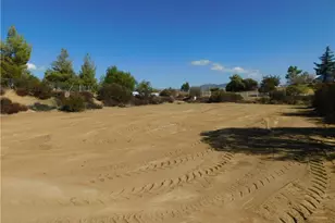 754 Rolling Hills Dr, Aguanga, CA 92536 - Photo 1