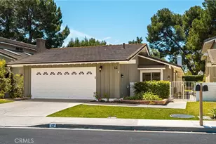 12 Blackswan, Irvine, CA 92604 - Photo 2