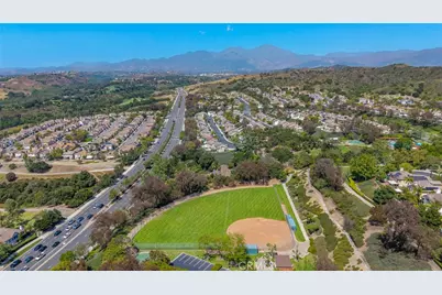 63 Poppyfield Lane, Rancho Santa Margarita, CA 92688 - Photo 64