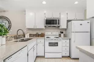 204 Pineview, Irvine, CA 92620 - Photo 12
