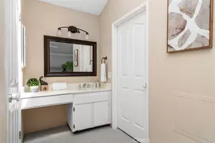 204 Pineview, Irvine, CA 92620 - Photo 18