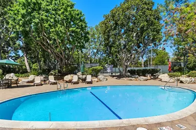 204 Pineview, Irvine, CA 92620 - Photo 36