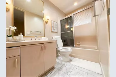 234 S Gale Drive #105, Beverly Hills, CA 90211 - Photo 8