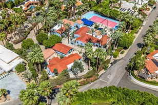 294 W Crestview Dr, Palm Springs, CA 92264 - Photo 2