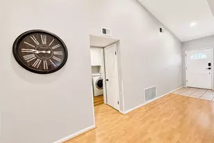21100 Vintage, Chatsworth, CA 91311 - Photo 4