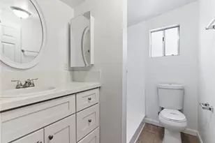 7307 Tyrone Ave, Van Nuys, CA 91405 - Photo 16