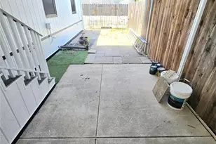 21851 Newland Street, Huntington Beach, CA 92646 - Photo 24