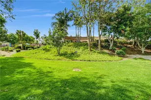 2 Featherwood, Irvine, CA 92612 - Photo 32