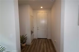 961 Carroll Way, Vacaville, CA 95687 - Photo 2