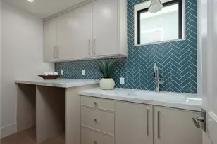 1123 E Balboa, Newport Beach, CA 92661 - Photo 32