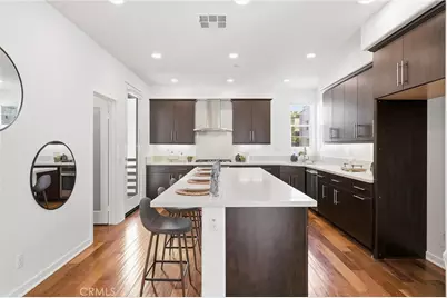 136 Acamar, Irvine, CA 92618 - Photo 2