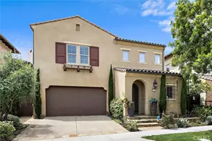 122 Catalonia, Irvine, CA 92618 - Photo 4