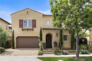 122 Catalonia, Irvine, CA 92618 - Photo 2