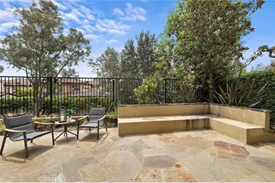 122 Catalonia, Irvine, CA 92618 - Photo 38