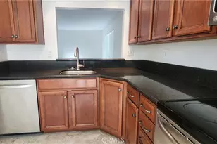 25885 Trabuco, Lake Forest, CA 92630 - Photo 6